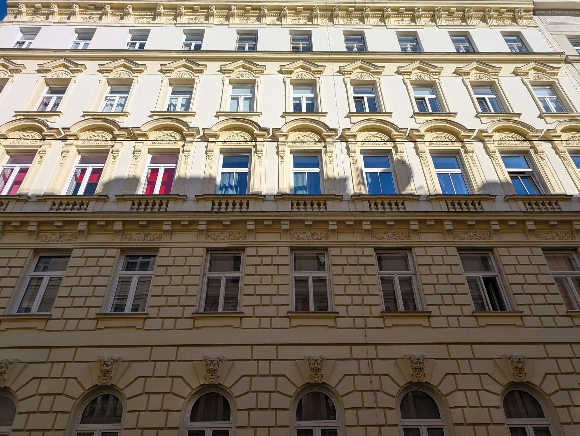 4321119-ARZUPRQjNYoQiymVSwu5MkZZ-PXL_20250901_144703360